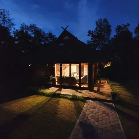 Upenes Guest House Lubana Exterior photo